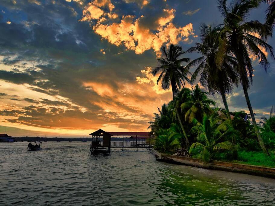 Poetry Garden Bocas Town Colon Island Villa Екстериор снимка